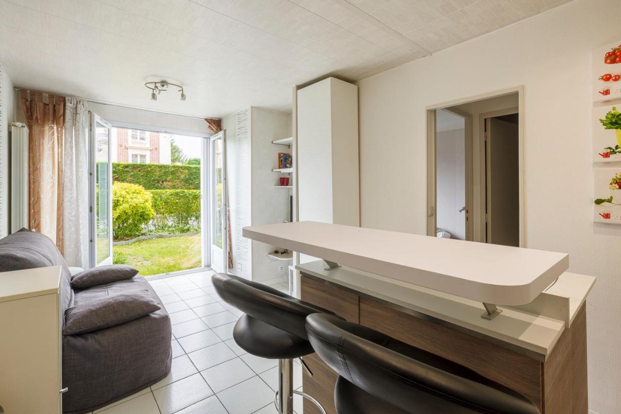 Superbe appartement au cœur de Versailles Extérieur photo